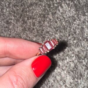 Local Electric Elegant Gold and Red Gemstone Ring